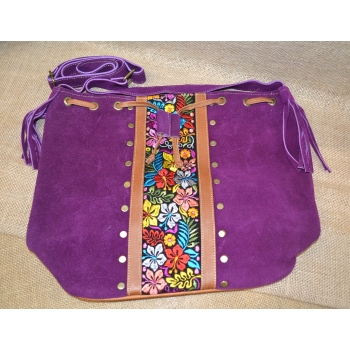 Torebka worek etno ze skóry fioletowa z kwiatowym haftem .